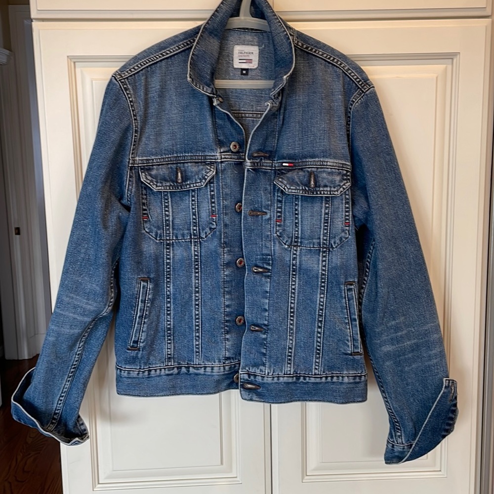 Mens Tommy Hilfiger Denim Jean Jacket, M, pet/smoke free, excellent condition!